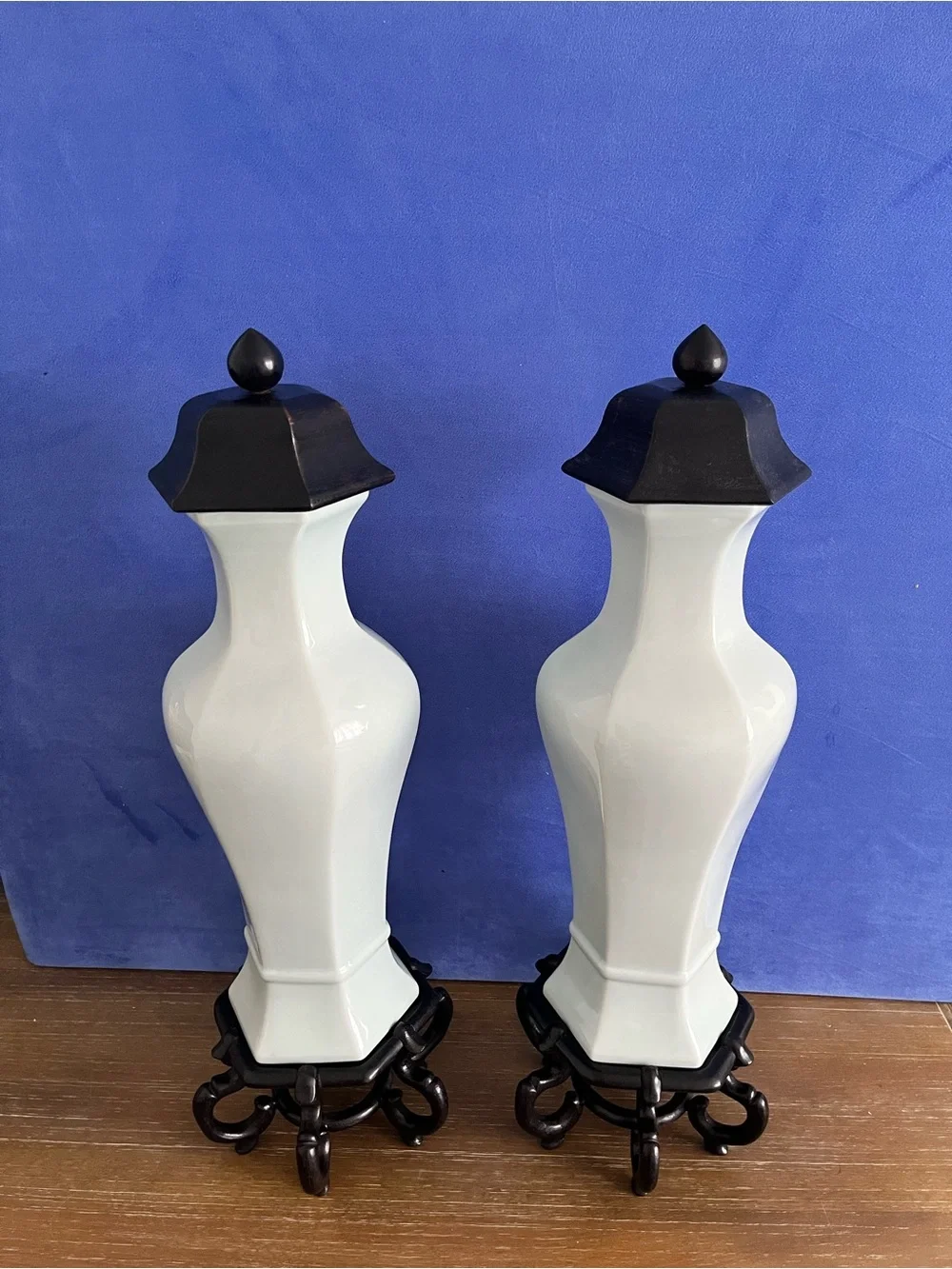 Pair(2) Maitland-Smith Vases Urns Jar Canister Porcelain White Wood Lid & Base